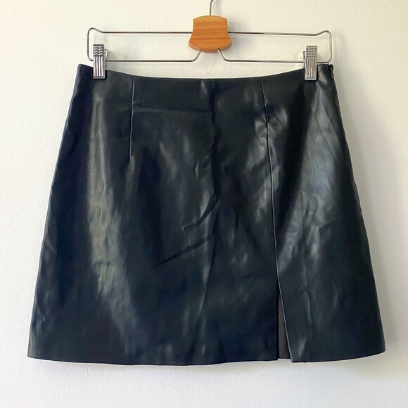 Oak + Fort vegan leather black mini skirt - Size 8 - Picture 1 of 5
